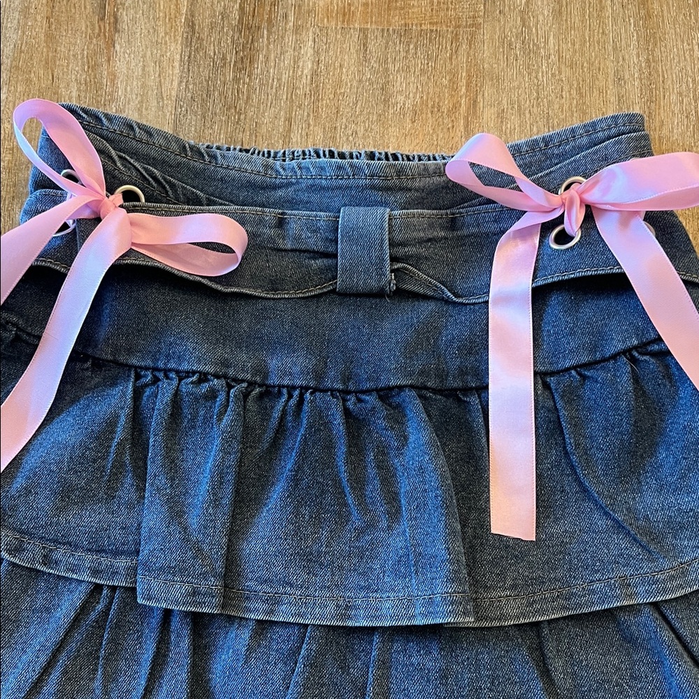 Ruffled Denim Skort with Pink Bows Juniors S - Picture 3 of 9